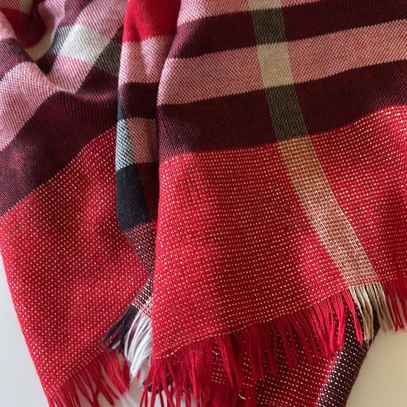 Two long colorful scarves with a touch of silver. Lightweight, crosses seasons. - Picture 8 of 9